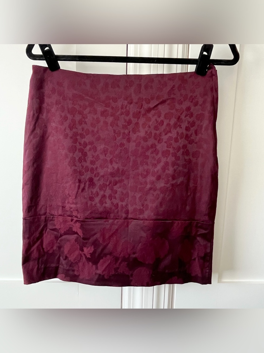 H&M Floral Jacquard Satin Sheen Pencil Mini Skirt Burgundy Sz 10